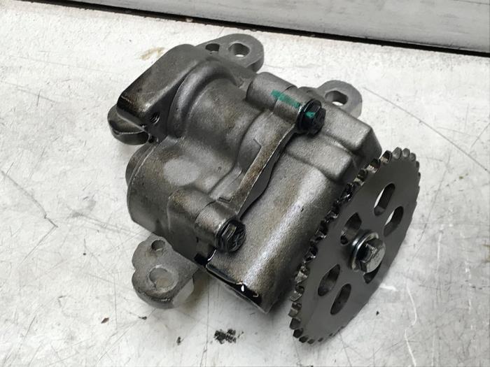 Gebruikte Oliepomp Citroen Jumper Prijs op aanvraag aangeboden door N Kossen Autorecycling BV