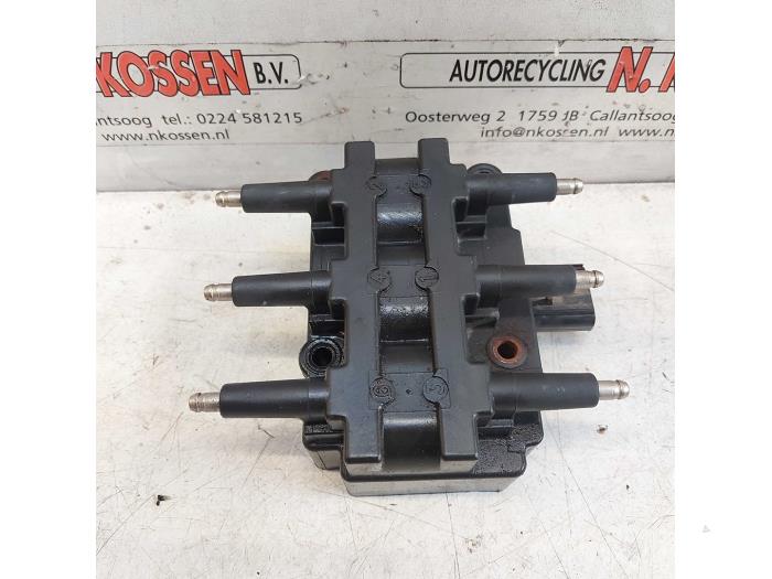 Gebruikte Bobine Chrysler Voyager/Grand Voyager (RG/RS) 3.3i V6 Grand Voyager Autom. Prijs op aanvraag aangeboden door N Kossen Autorecycling BV