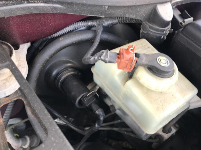Gebruikte Rembekrachtiger Volvo C70 (NK) 2.0 T 20V Prijs op aanvraag aangeboden door N Kossen Autorecycling BV