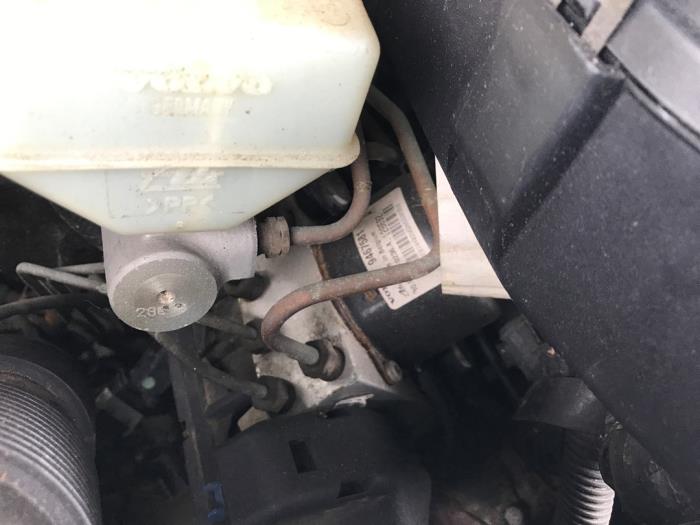 Gebruikte ABS Pomp Volvo C70 (NK) 2.0 T 20V Prijs op aanvraag aangeboden door N Kossen Autorecycling BV