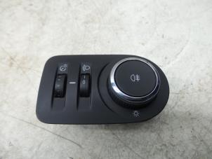 Gebruikte Licht Schakelaar Opel Meriva Prijs op aanvraag aangeboden door N Kossen Autorecycling BV