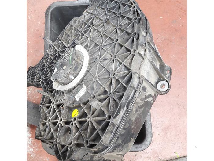 Gebruikte Tank adblue Audi A4 (B9) 2.0 40 TDI 16V Prijs op aanvraag aangeboden door N Kossen Autorecycling BV