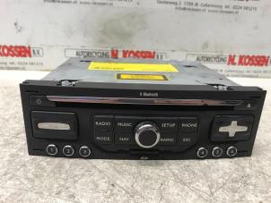 Gebruikte Radio CD Speler Citroen DS3 (SA) 1.6 VTi 120 16V Prijs op aanvraag aangeboden door N Kossen Autorecycling BV
