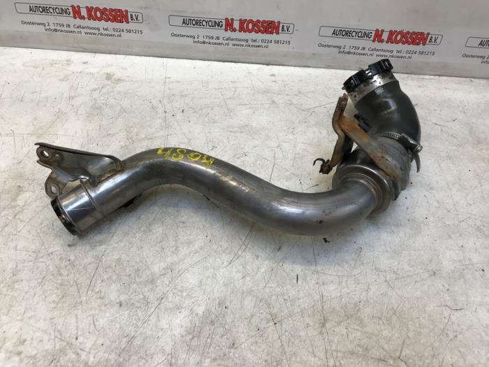 Gebruikte Intercooler Buis Opel Vivaro 1.6 CDTi BiTurbo 125 Prijs op aanvraag aangeboden door N Kossen Autorecycling BV