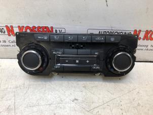 Gebruikte Climatronic Paneel Skoda Octavia (1Z3) 1.2 TSI Prijs op aanvraag aangeboden door N Kossen Autorecycling BV