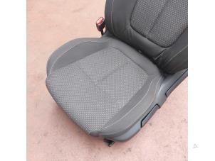 Gebruikte Zitting stoel links Renault Kadjar (RFEH) 1.2 Energy TCE 130 Prijs op aanvraag aangeboden door N Kossen Autorecycling BV