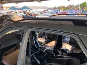 Gebruikte Dakrail links Mercedes ML-Klasse Prijs op aanvraag aangeboden door N Kossen Autorecycling BV