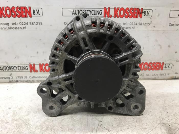 Dynamo van een Skoda Fabia II Combi 1.2 TSI 2011