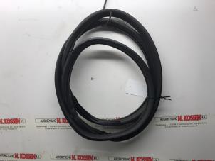 Gebruikte Portierrubber 4Deurs rechts-achter Nissan Navara Prijs op aanvraag aangeboden door N Kossen Autorecycling BV