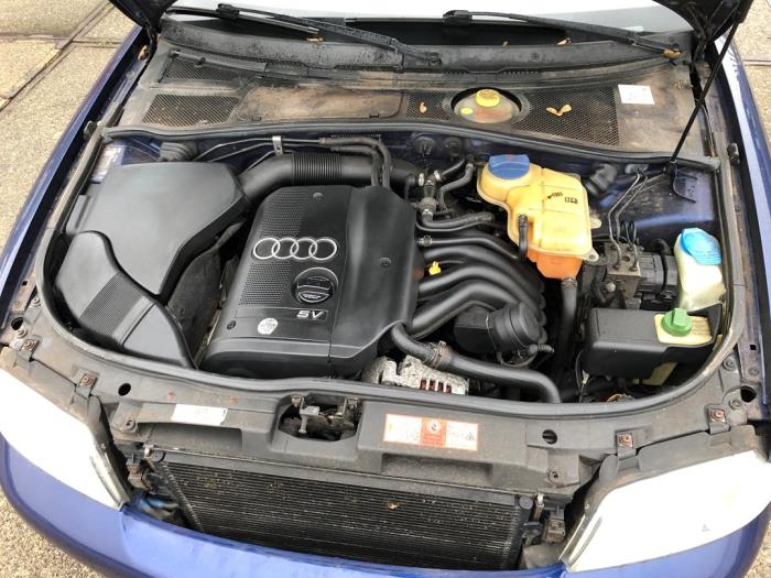 Gebruikte Versnellingsbak Audi A4 Avant (B5) 1.8 20V Prijs op aanvraag aangeboden door N Kossen Autorecycling BV