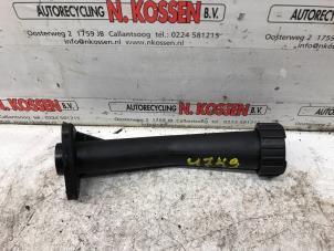 Gebruikte Olie vulpijp Volkswagen Transporter/Caravelle T4 Prijs op aanvraag aangeboden door N Kossen Autorecycling BV