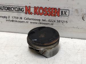 Gebruikte Zuiger Peugeot 208 Prijs op aanvraag aangeboden door N Kossen Autorecycling BV