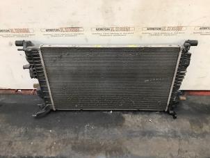 Gebruikte Radiateur Renault Megane Prijs op aanvraag aangeboden door N Kossen Autorecycling BV