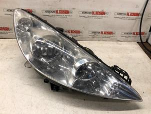 Gebruikte Koplamp rechts Peugeot 308 (4A/C) 1.6 VTI 16V Prijs op aanvraag aangeboden door N Kossen Autorecycling BV
