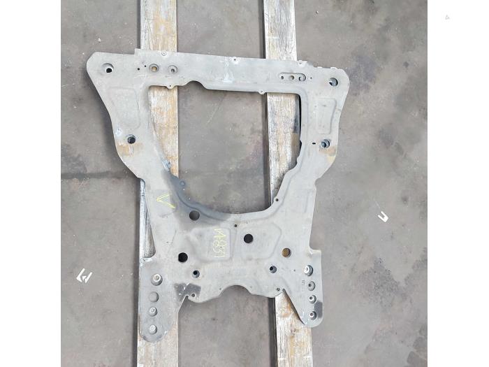 Gebruikte Subframe Renault Megane Prijs op aanvraag aangeboden door N Kossen Autorecycling BV