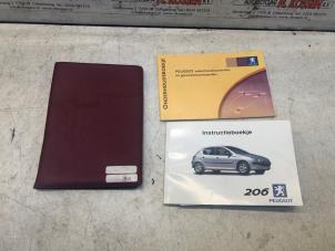 Gebruikte Instructie Boekje Peugeot 206 (2A/C/H/J/S) 1.4 XR,XS,XT,Gentry Prijs op aanvraag aangeboden door N Kossen Autorecycling BV