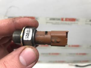 Oliedruk sensor van een Peugeot 208 2014
