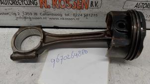 Gebruikte Drijfstang Peugeot 208 Prijs op aanvraag aangeboden door N Kossen Autorecycling BV