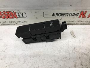 Gebruikte PDC Schakelaar Volkswagen Golf VII (AUA) 2.0 GTI 16V Performance Package Prijs op aanvraag aangeboden door N Kossen Autorecycling BV