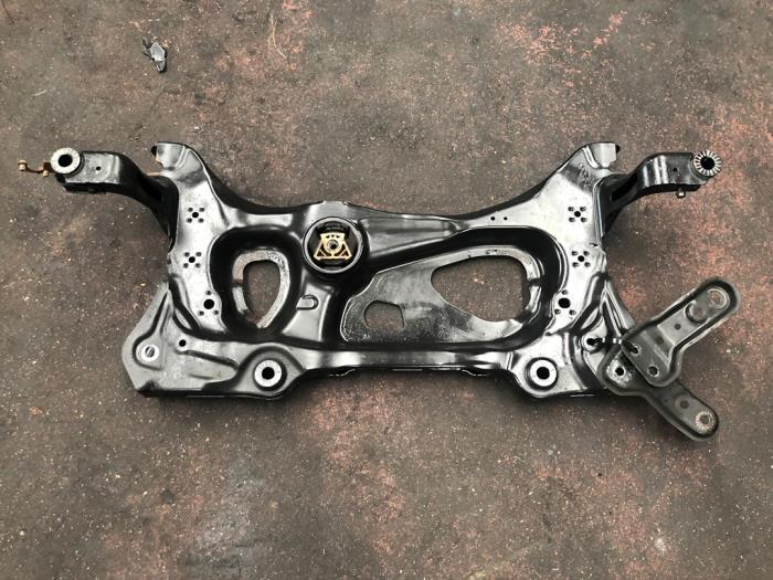 Gebruikte Subframe Volkswagen Golf VII (AUA) 2.0 GTI 16V Performance Package Prijs op aanvraag aangeboden door N Kossen Autorecycling BV