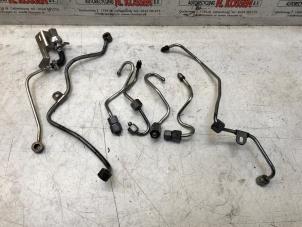 Gebruikte Dieselleiding Set Opel Vivaro Prijs op aanvraag aangeboden door N Kossen Autorecycling BV