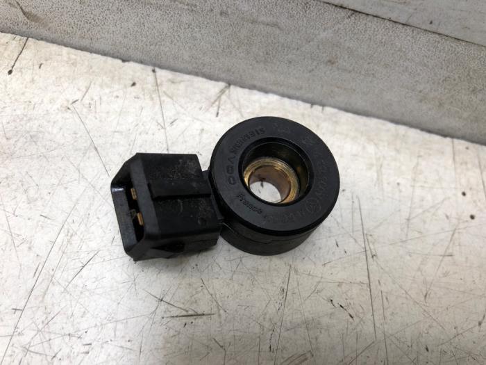 Pingelsensor van een Mercedes-Benz C (W204) 1.8 C-180 CGI 16V 2011