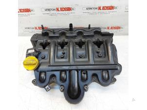 Gebruikte Kleppendeksel Renault Master II (FD/HD) 2.2 dCi 16V Prijs op aanvraag aangeboden door N Kossen Autorecycling BV