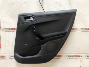 Gebruikte Deurbekleding 4Deurs rechts-achter Peugeot 208 Prijs op aanvraag aangeboden door N Kossen Autorecycling BV
