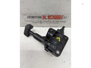 Gebruikte Raammechaniek achter Chrysler Voyager Prijs op aanvraag aangeboden door N Kossen Autorecycling BV