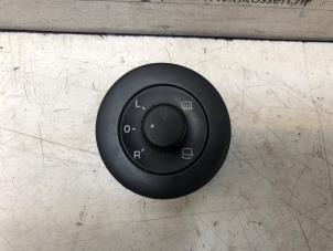 Gebruikte Schakelaar Spiegel Volkswagen Scirocco (137/13AD) 2.0 TDI 16V Prijs op aanvraag aangeboden door N Kossen Autorecycling BV