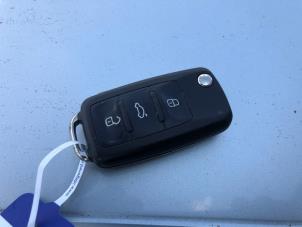 Gebruikte Klapsleutel Volkswagen Up! (121) 1.0 12V 60 Prijs op aanvraag aangeboden door N Kossen Autorecycling BV