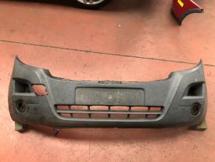 Gebruikte Bumper voor Opel Movano Prijs op aanvraag aangeboden door N Kossen Autorecycling BV