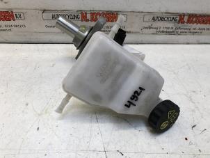 Gebruikte Hoofdremcilinder Opel Grandland (X) 1.2 Turbo 12V Prijs op aanvraag aangeboden door N Kossen Autorecycling BV
