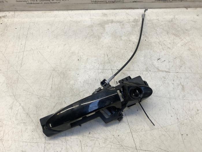 Gebruikte Handgreep Ford Fiesta 6 (JA8) 1.4 16V Prijs op aanvraag aangeboden door N Kossen Autorecycling BV