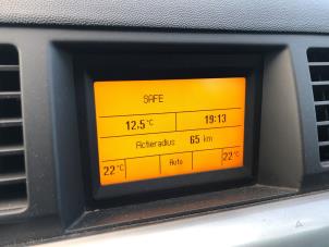 Gebruikte Display Interieur Opel Vectra C GTS 3.2 V6 24V Prijs op aanvraag aangeboden door N Kossen Autorecycling BV