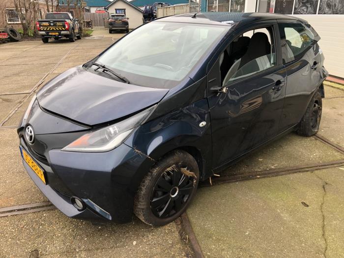 Motor van een Toyota Aygo (B40) 1.0 12V VVT-i 2016
