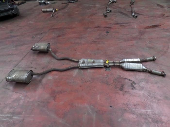 Gebruikte Katalysator BMW 7 serie (E38) 740d V8 32V Prijs op aanvraag aangeboden door N Kossen Autorecycling BV