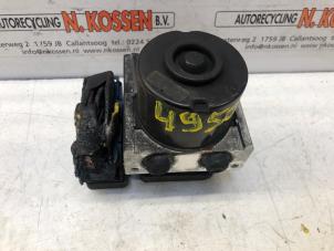 Gebruikte ABS Pomp Renault Twingo II (CN) 1.2 16V Prijs op aanvraag aangeboden door N Kossen Autorecycling BV