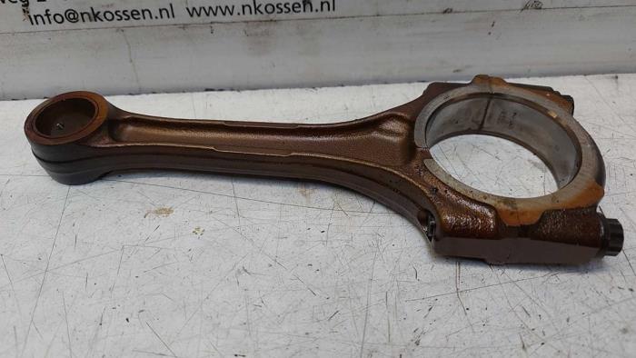 Gebruikte Drijfstang Toyota Corolla Verso (R10/11) 1.8 16V VVT-i Prijs op aanvraag aangeboden door N Kossen Autorecycling BV