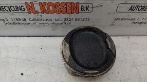 Zuiger van een Toyota Corolla Verso (R10/11) 1.8 16V VVT-i 2004