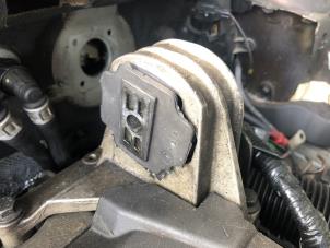 Gebruikte Motorrubber Volvo XC70 (SZ) XC70 2.4 T 20V Prijs op aanvraag aangeboden door N Kossen Autorecycling BV