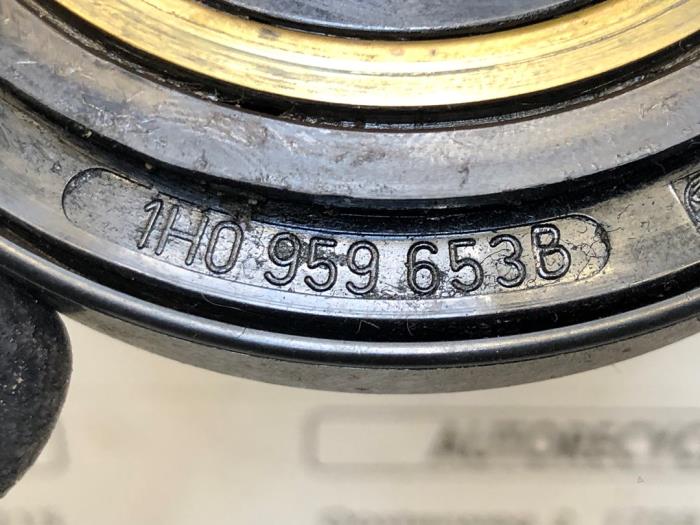 Klokveer Airbag van een Volkswagen Golf III Cabrio Restyling (1E7) 1.8 Kat. 2001