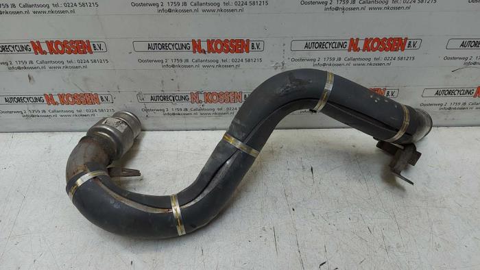 Gebruikte Intercooler Buis Landrover Freelander II 2.0 Si4 16V Prijs op aanvraag aangeboden door N Kossen Autorecycling BV