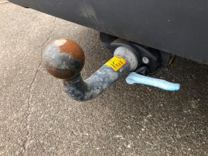 Gebruikte Trekhaak Volvo V70 (GW/LW/LZ) 2.4 XC T 20V 4x4 Prijs op aanvraag aangeboden door N Kossen Autorecycling BV