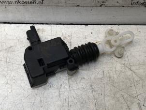 Gebruikte Motor Centrale Deurvergrendeling Smart Fortwo Coupé (451.3) 1.0 45 KW Prijs op aanvraag aangeboden door N Kossen Autorecycling BV