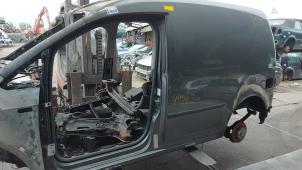 Gebruikte Achterscherm links Volkswagen Caddy IV 1.6 TDI 16V Prijs op aanvraag aangeboden door N Kossen Autorecycling BV