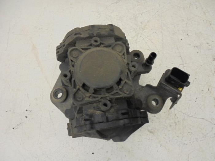 Nieuwe Pomp Servo Smart Fortwo Prijs op aanvraag aangeboden door N Kossen Autorecycling BV