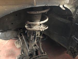 Gebruikte Mac Phersonpoot links-voor Peugeot Partner (GC/GF/GG/GJ/GK) 1.6 BlueHDI 75 Prijs op aanvraag aangeboden door N Kossen Autorecycling BV