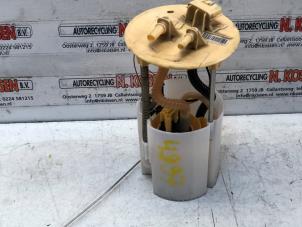 Gebruikte Tank element Pomp Nissan NV 400 Prijs op aanvraag aangeboden door N Kossen Autorecycling BV