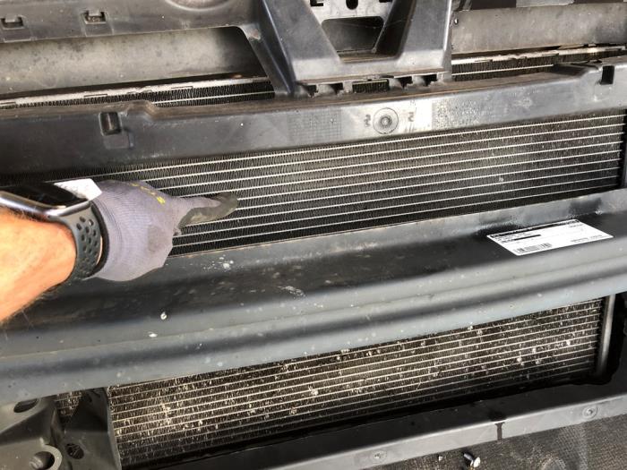 Gebruikte Radiateur Volkswagen Caddy III (2KA,2KH,2CA,2CH) 2.0 SDI Prijs op aanvraag aangeboden door N Kossen Autorecycling BV